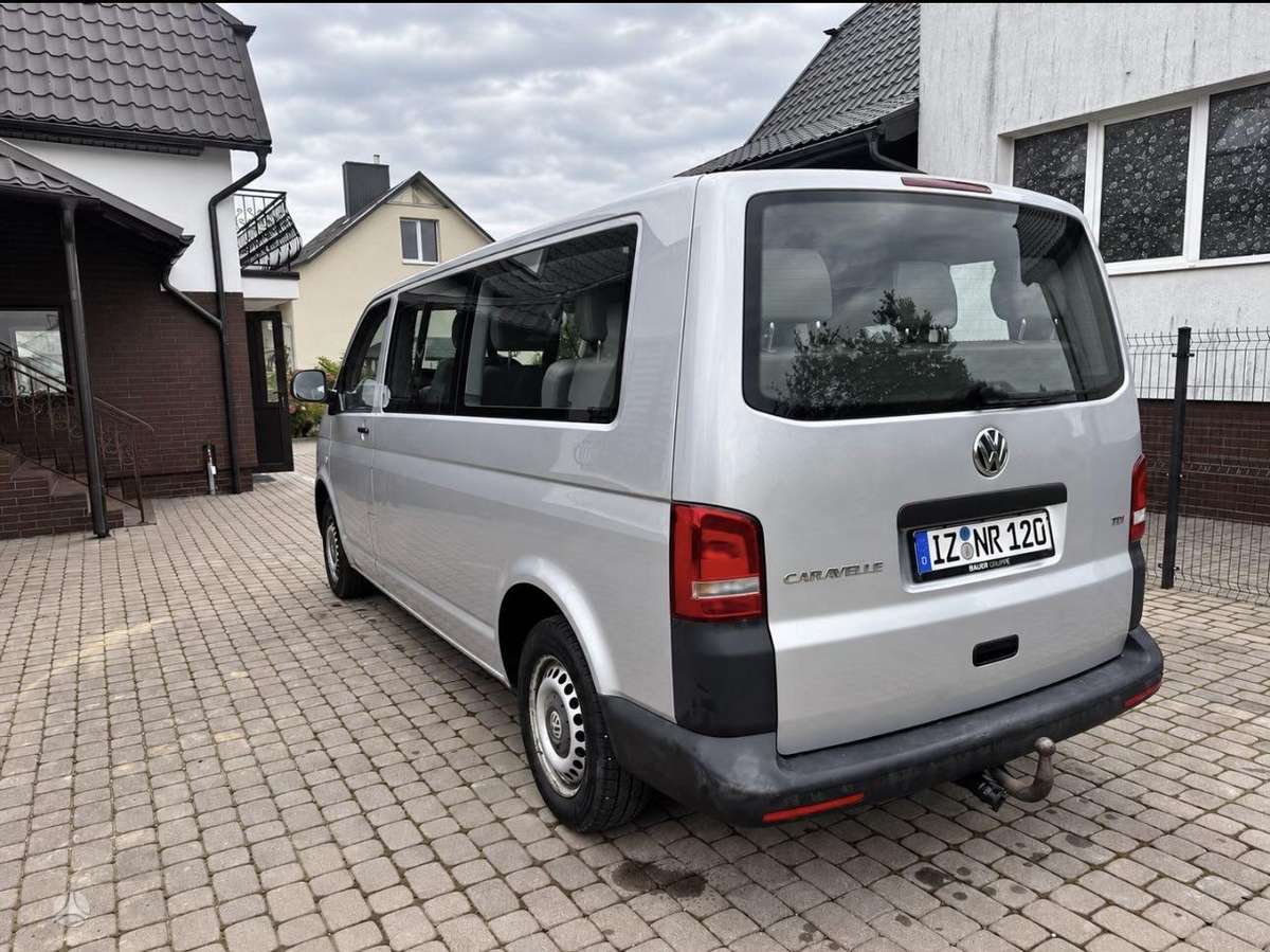 Volkswagen Caravelle - 5