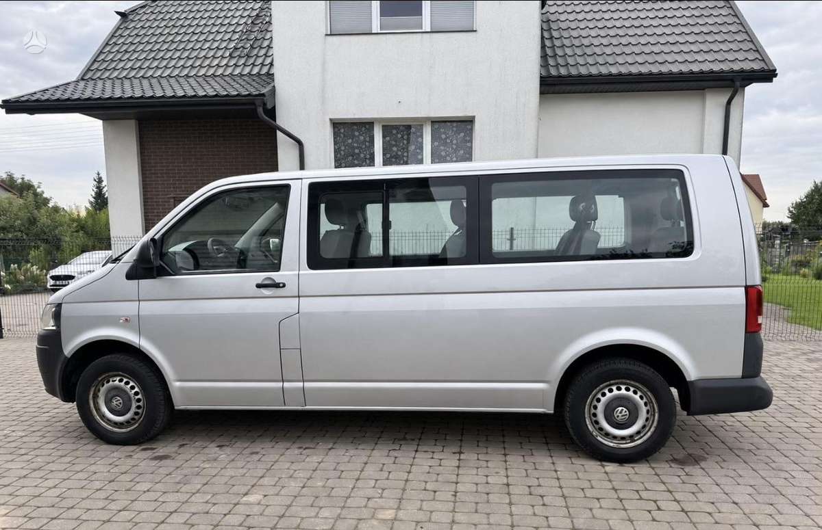 Volkswagen Caravelle - 6