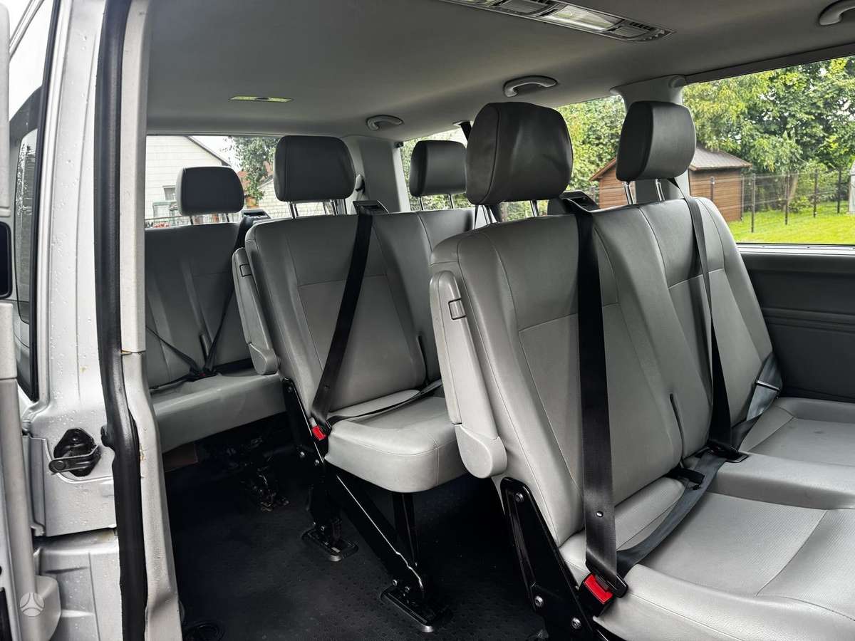 Volkswagen Caravelle - 12