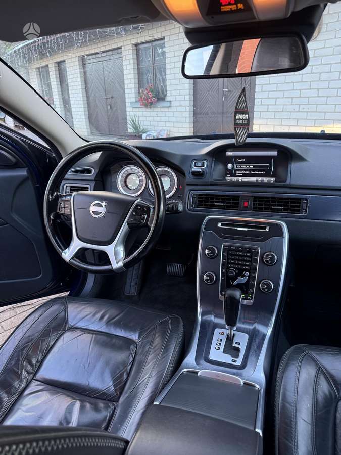 Volvo XC70, 2.4 l., wagon