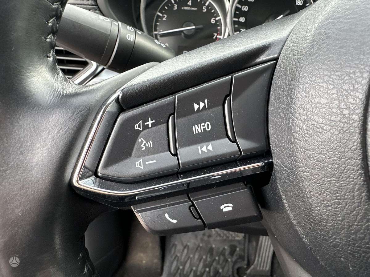 Mazda CX-5, 2.0 l., off-road / crossover