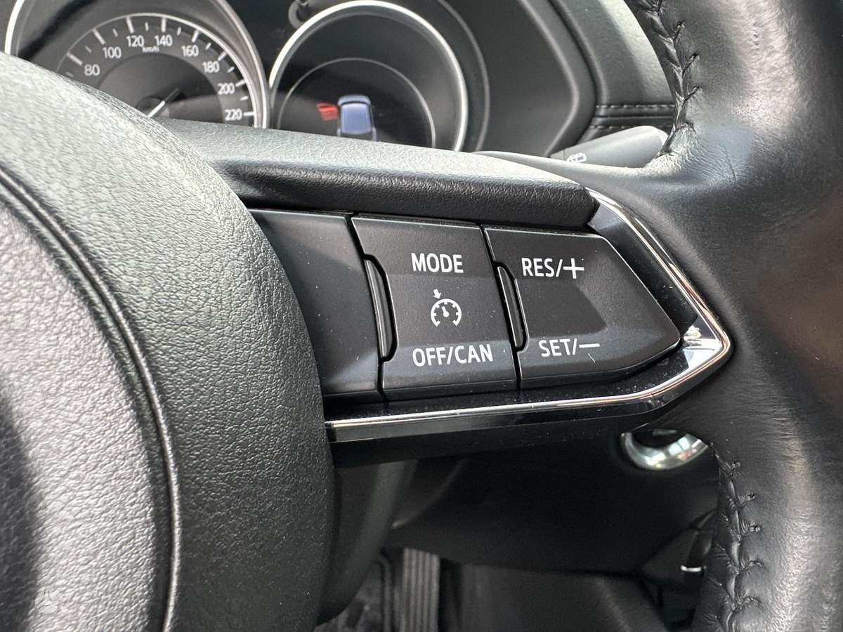 Mazda CX-5, 2.0 l., off-road / crossover