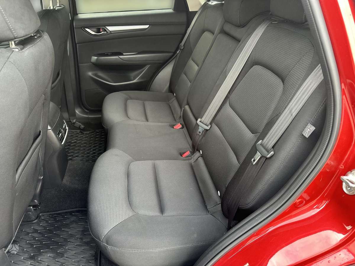 Mazda CX-5, 2.0 l., off-road / crossover
