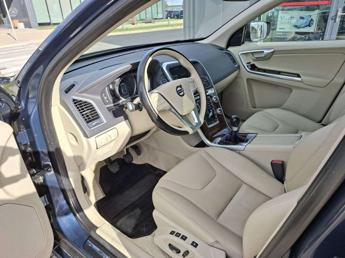 Volvo XC60 - 10