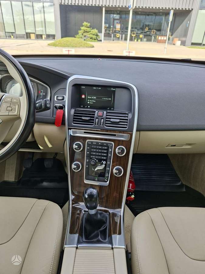 Volvo XC60 - 12