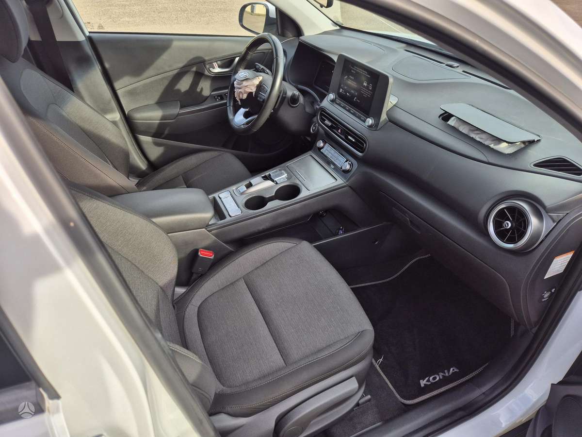 Hyundai Kona - 8