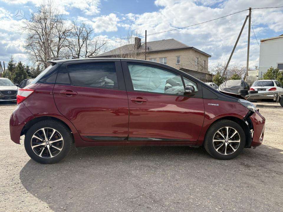 Toyota Yaris - 7