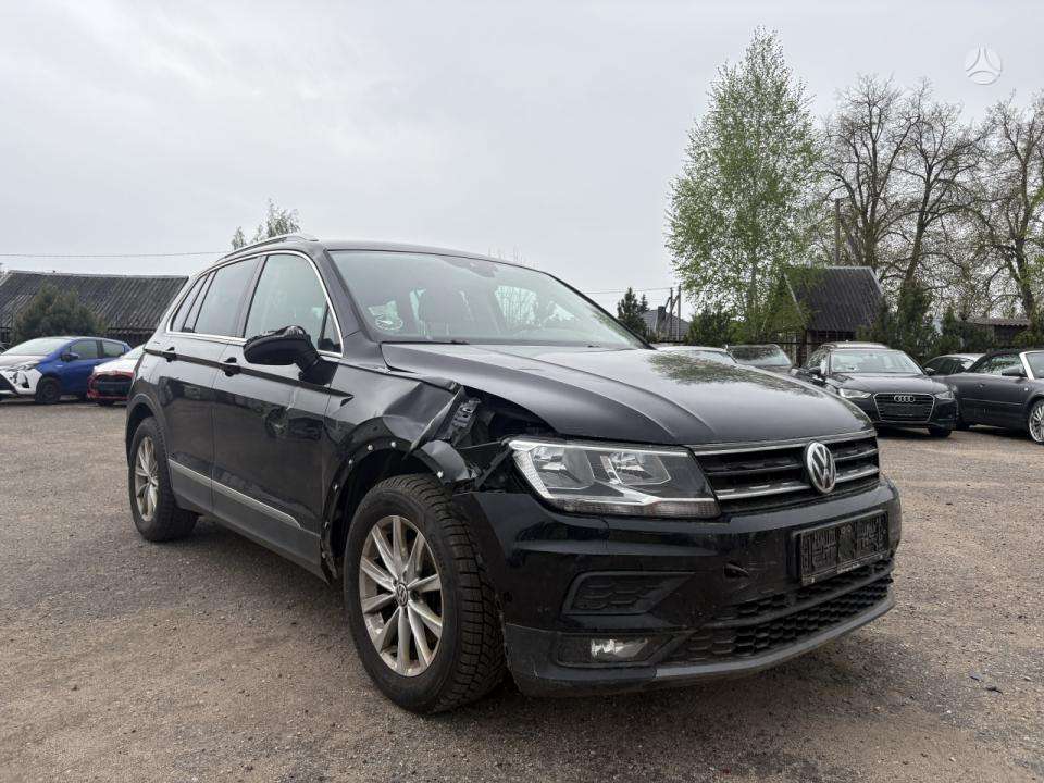 Volkswagen Tiguan - 2