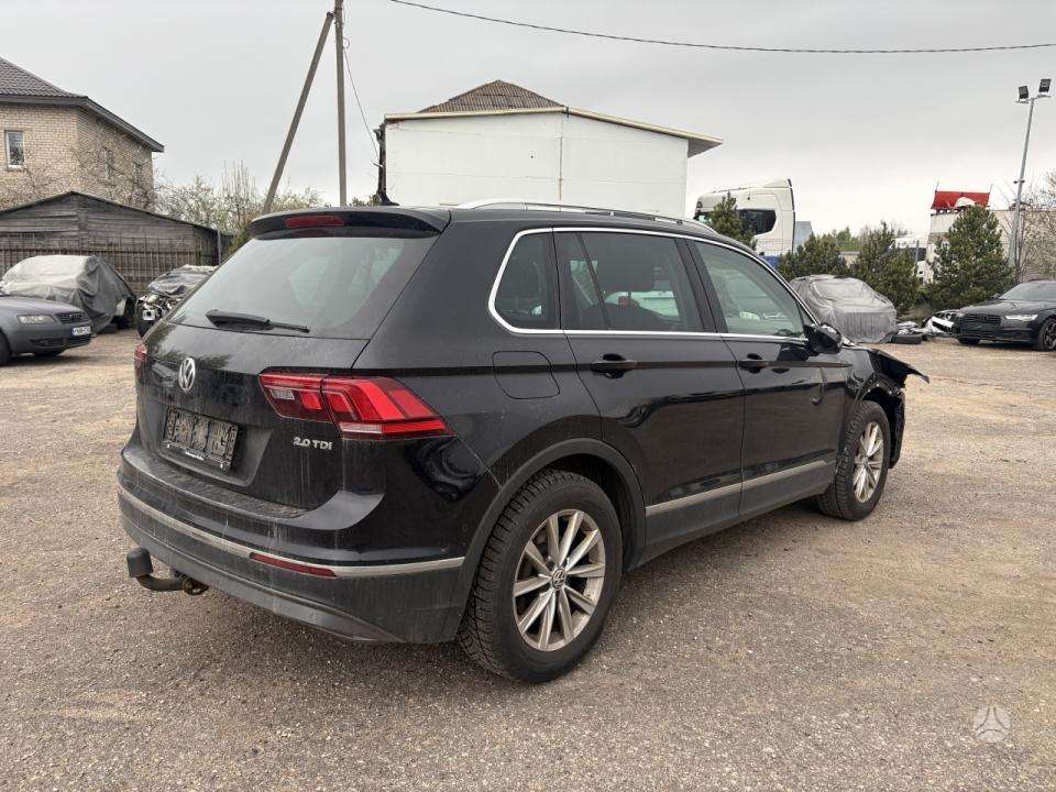 Volkswagen Tiguan - 3