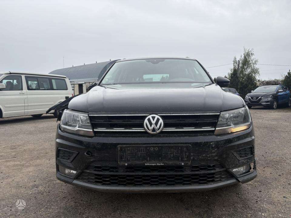 Volkswagen Tiguan - 5