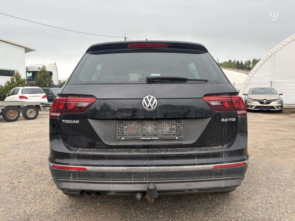 Volkswagen Tiguan - 6
