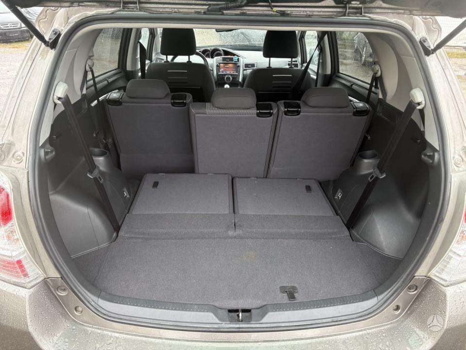 Toyota Verso - 11