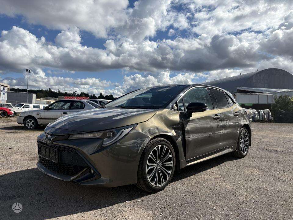 Toyota Corolla - 1