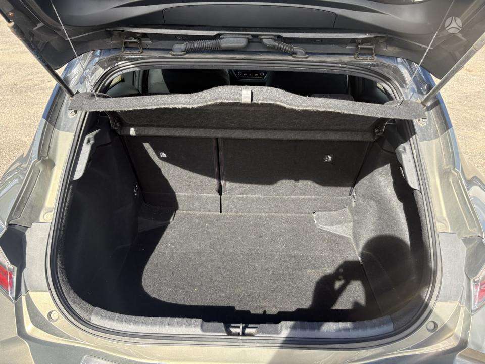 Toyota Corolla - 11