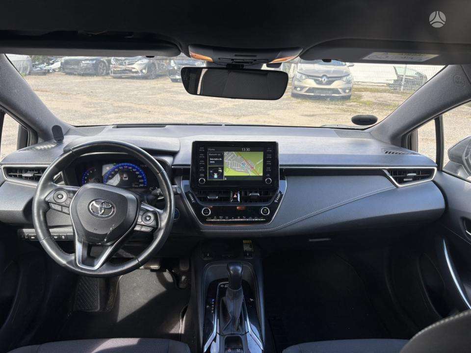 Toyota Corolla - 12