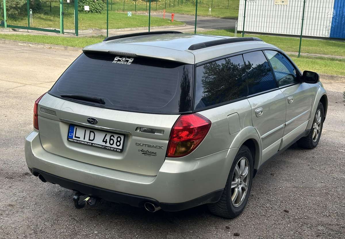 Subaru Outback - 12