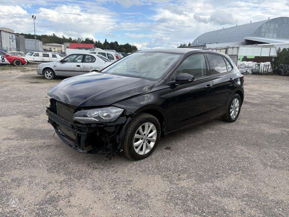 Volkswagen Polo - 1