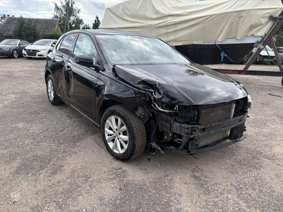 Volkswagen Polo - 2