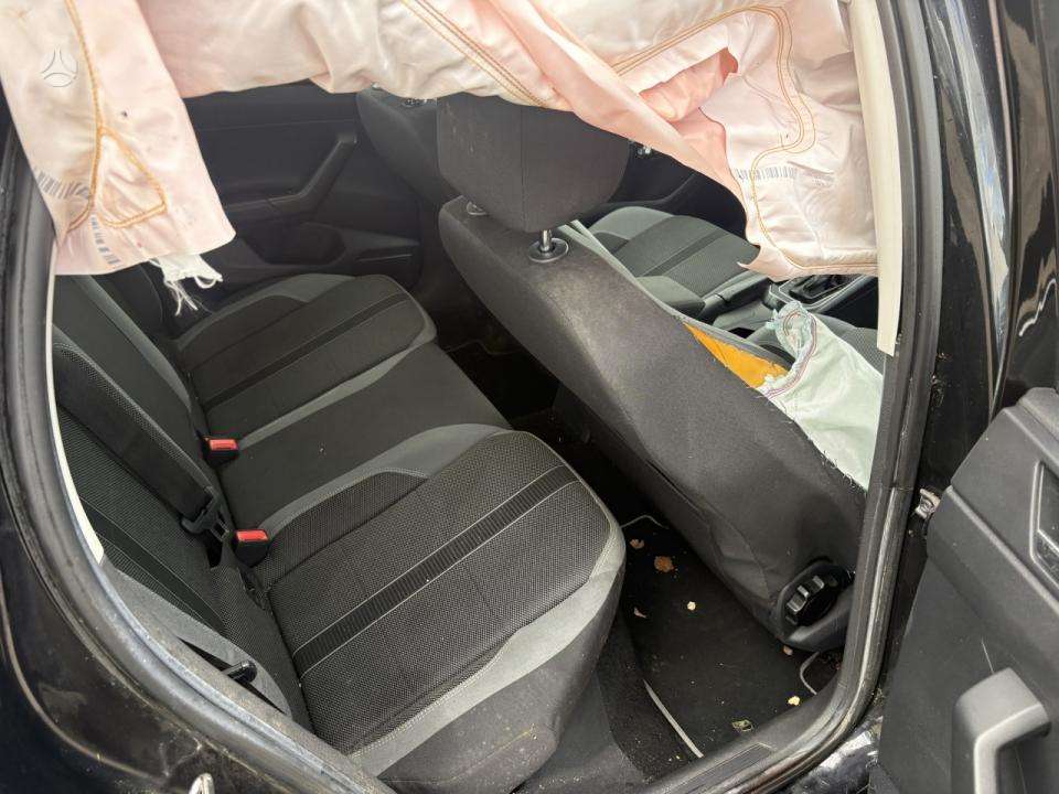 Volkswagen Polo - 12