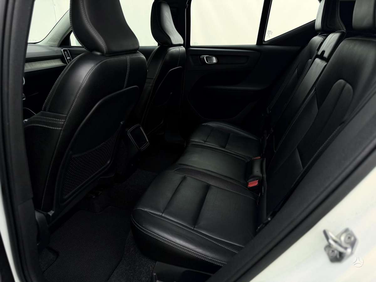 Volvo XC40 - 11