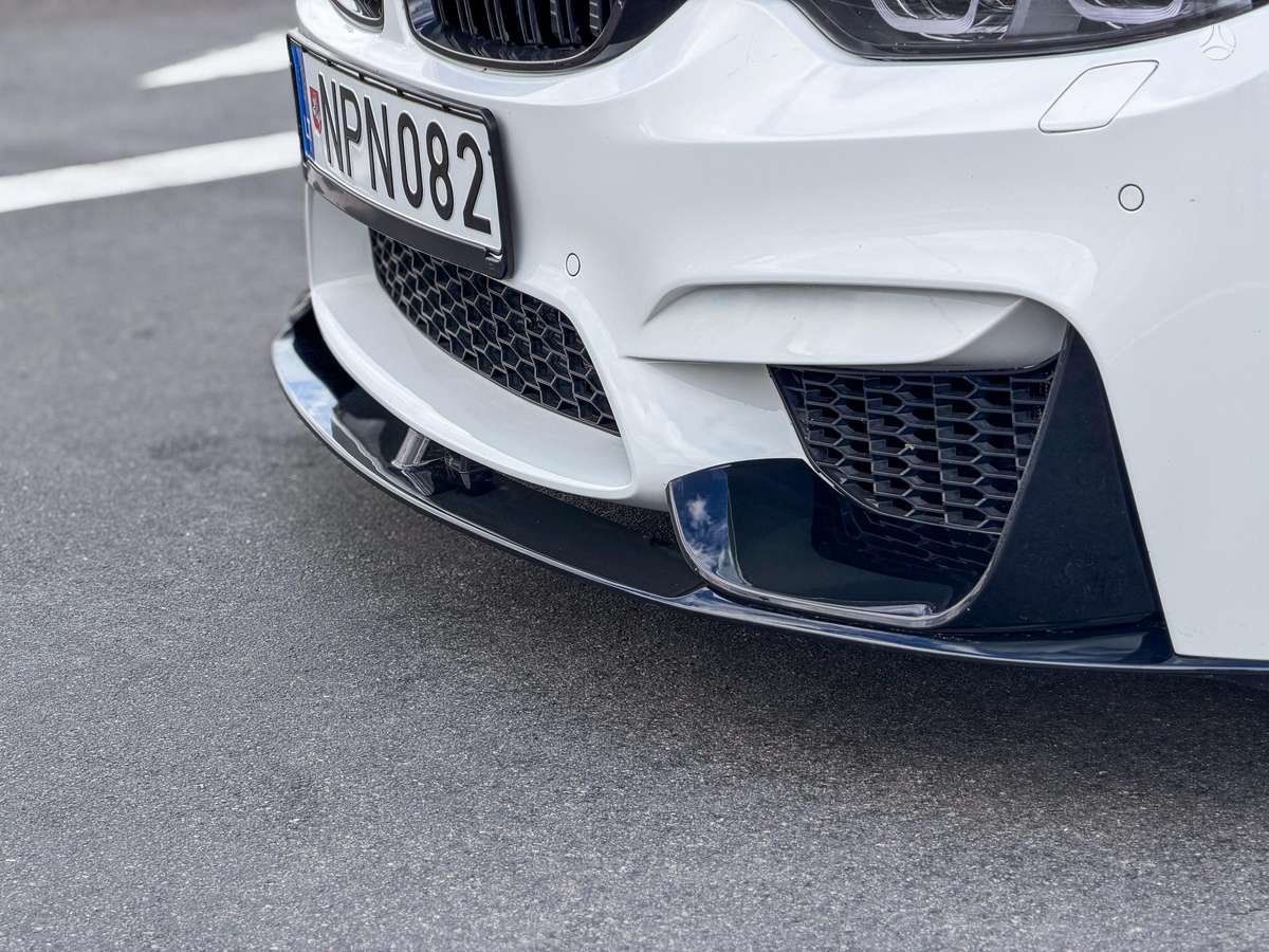 BMW M4, 3.0 l., coupe