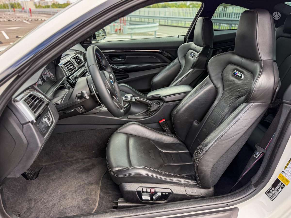 BMW M4, 3.0 l., coupe