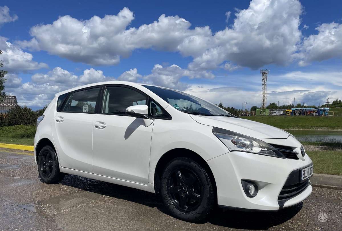 Toyota Verso - 1