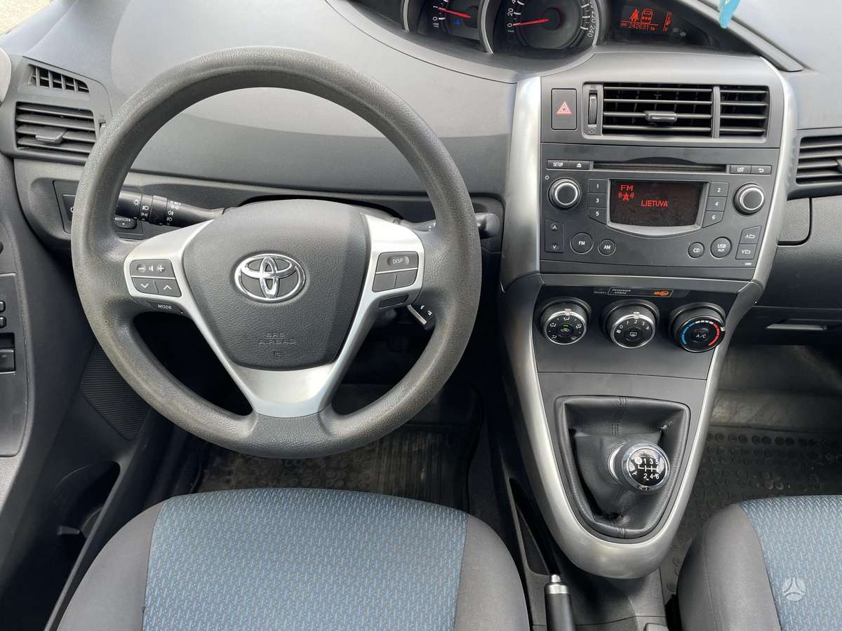 Toyota Verso - 6