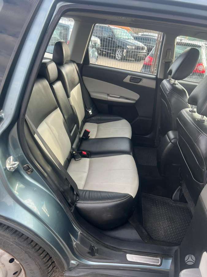Subaru Forester - 10