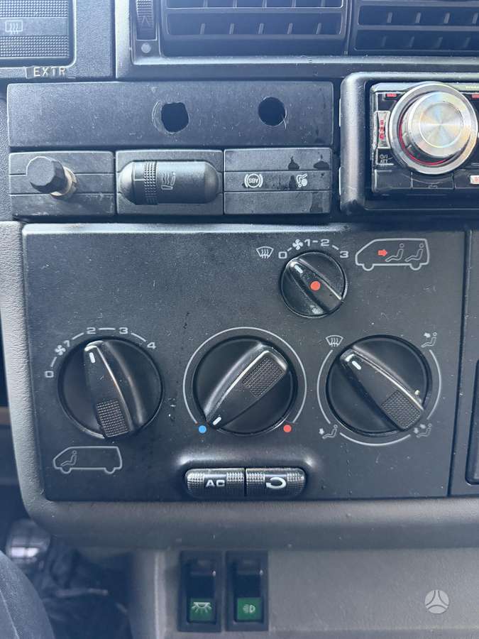 Volkswagen Transporter - 12