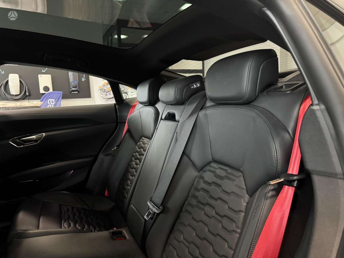 Audi e-tron GT, 93 kWh, coupe