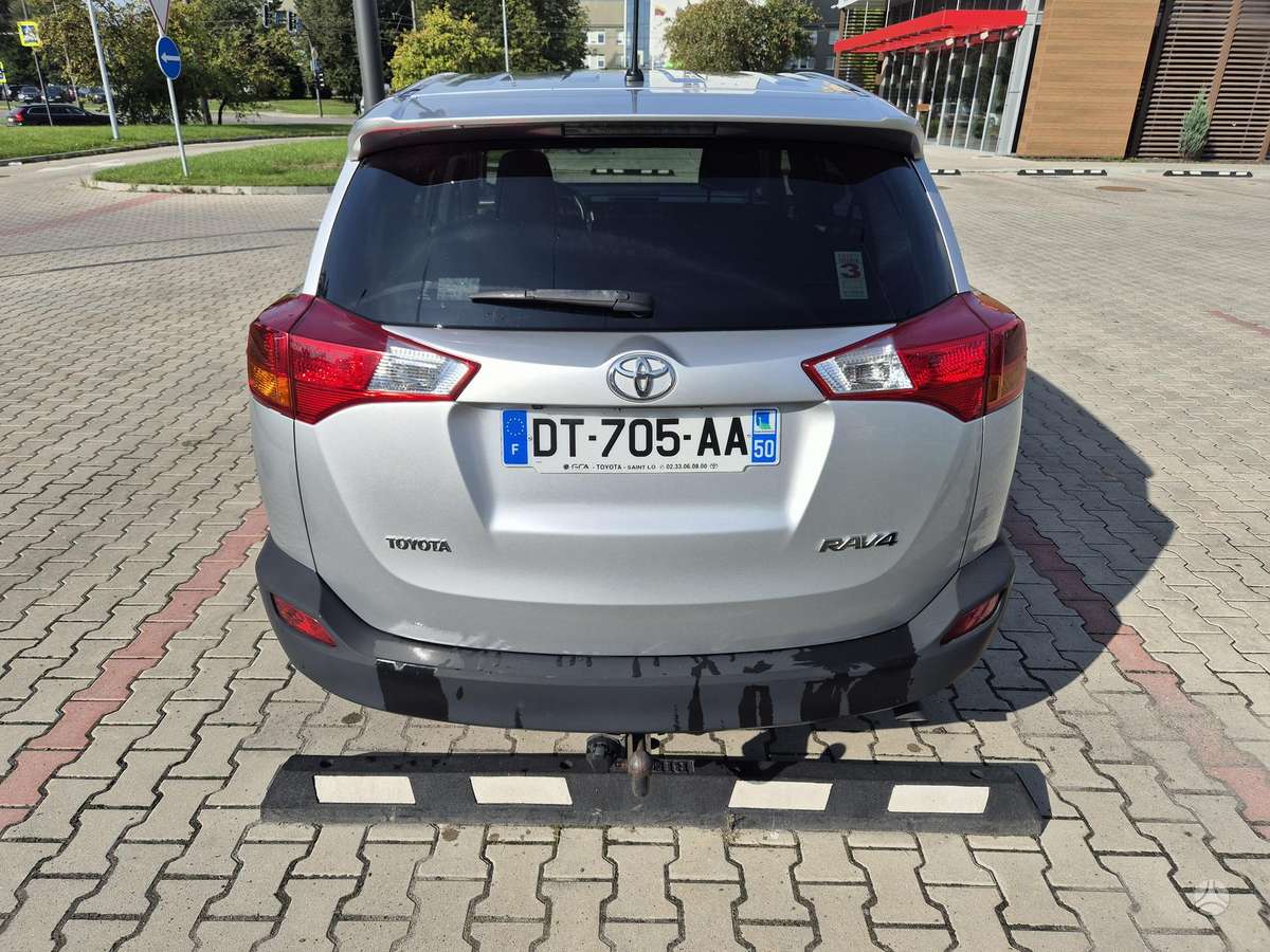 Toyota RAV4 - 5