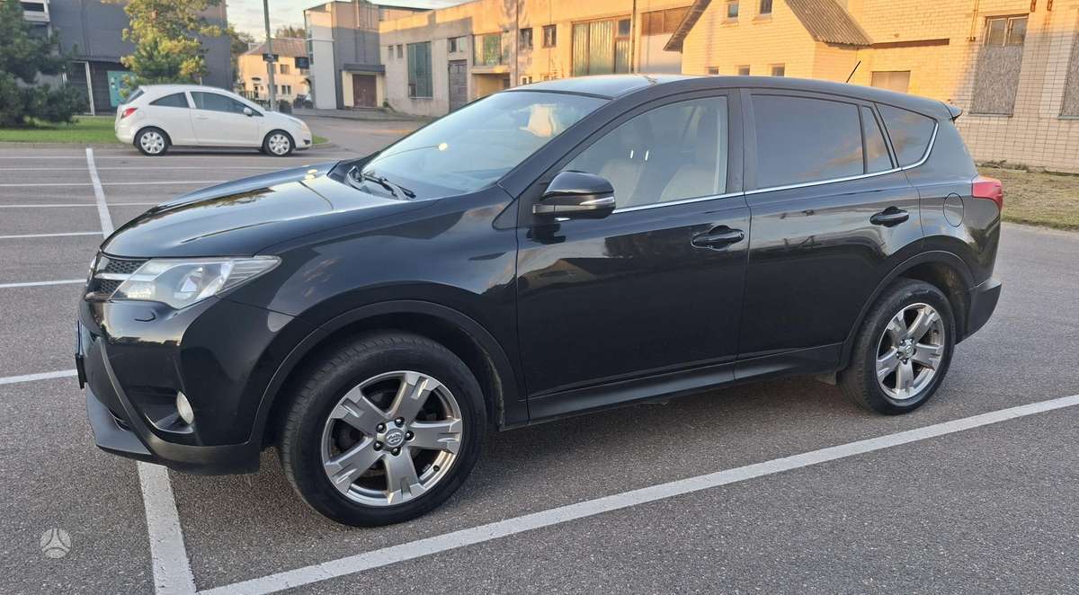 Toyota RAV4 - 4