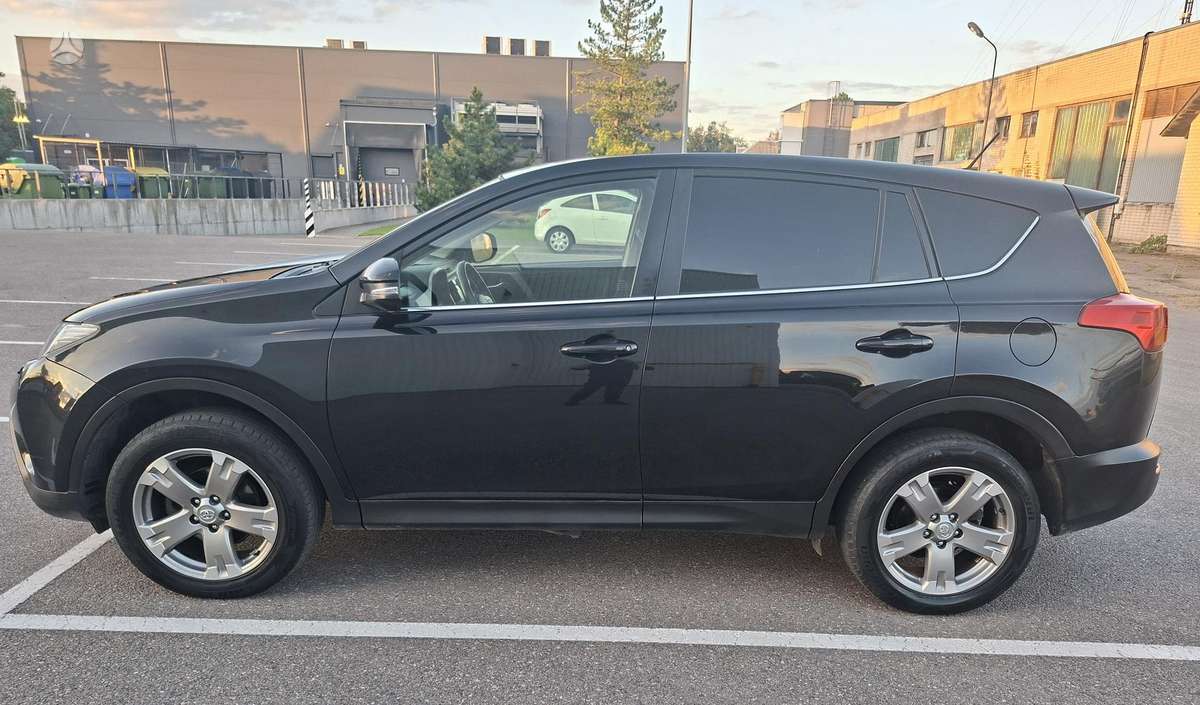 Toyota RAV4 - 5