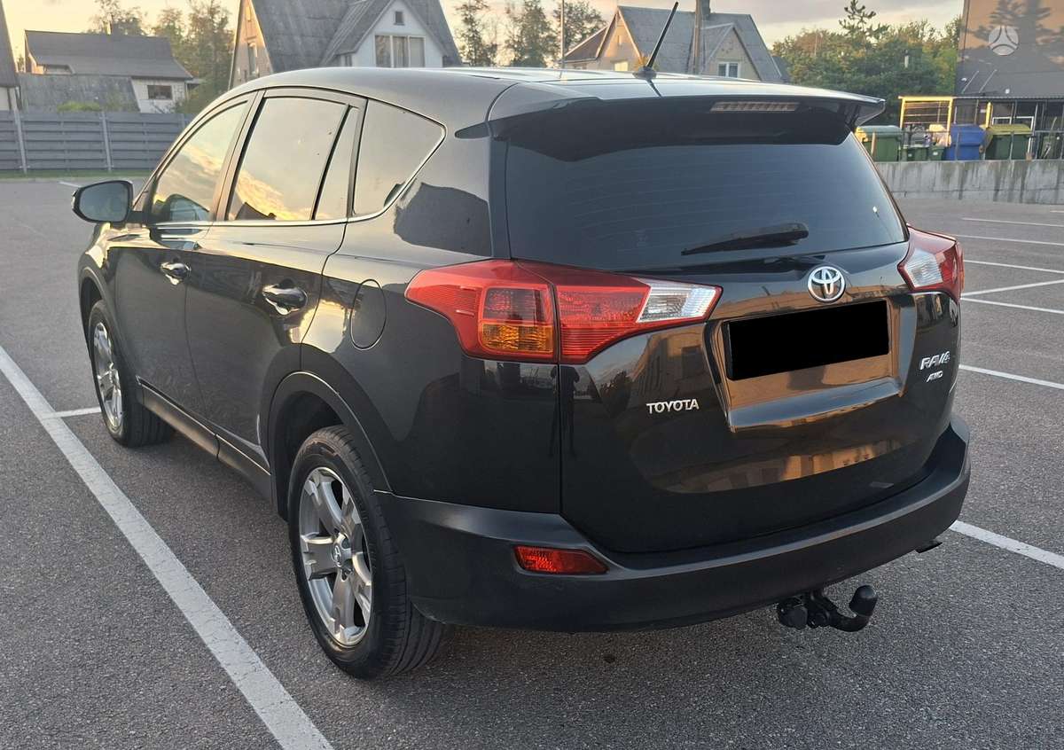 Toyota RAV4 - 7