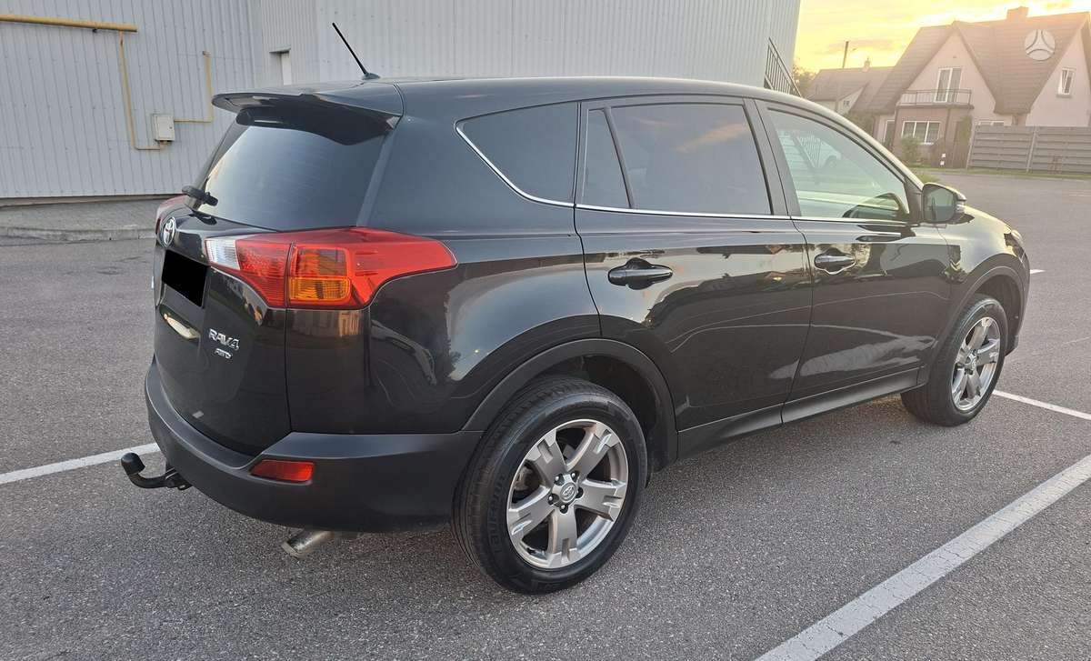 Toyota RAV4 - 10