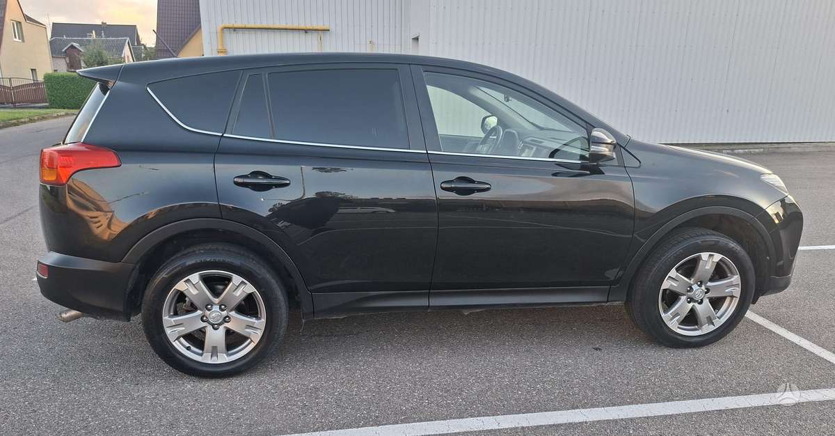 Toyota RAV4 - 11