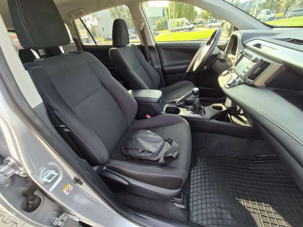 Toyota RAV4 - 12