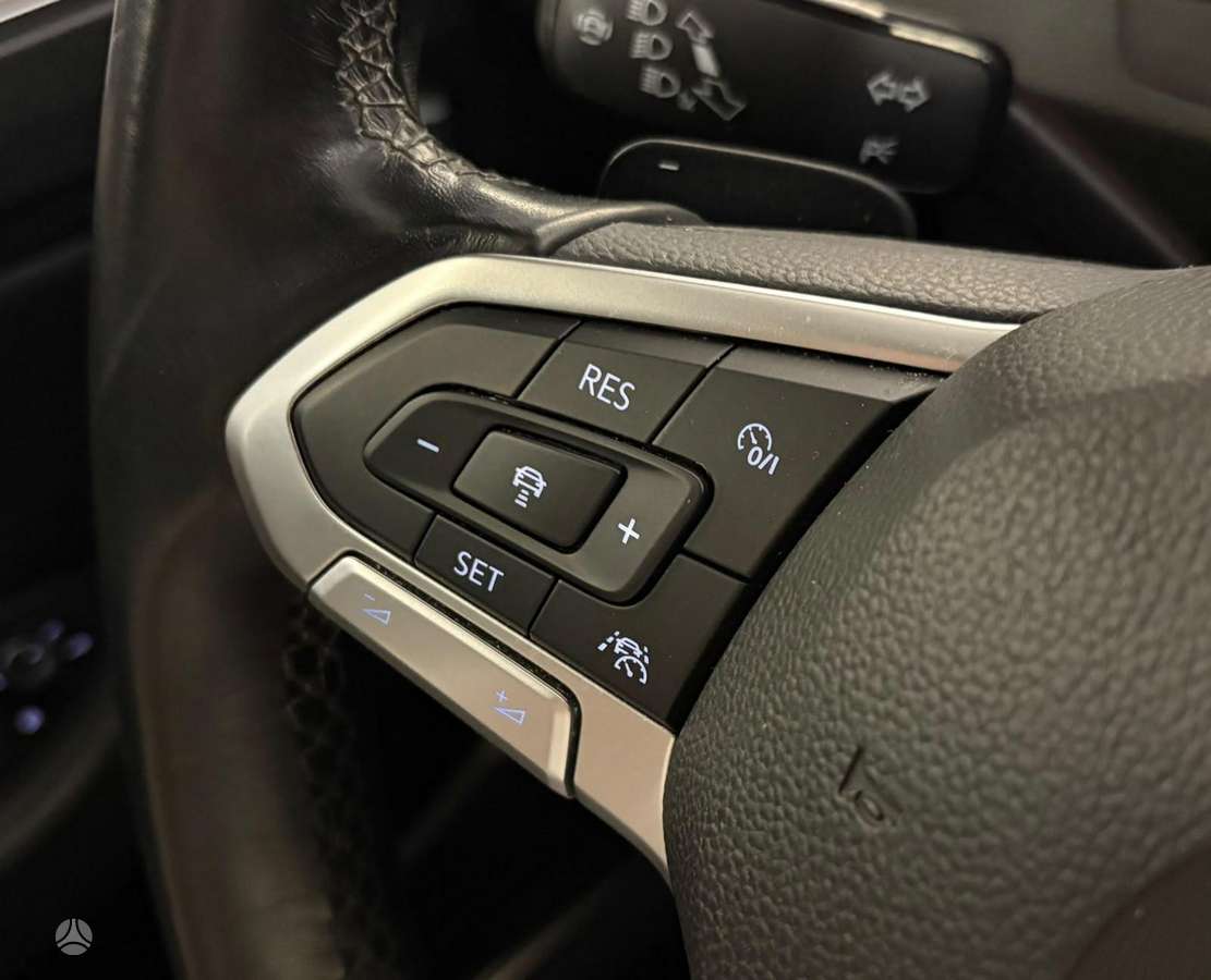 Volkswagen Passat - 8