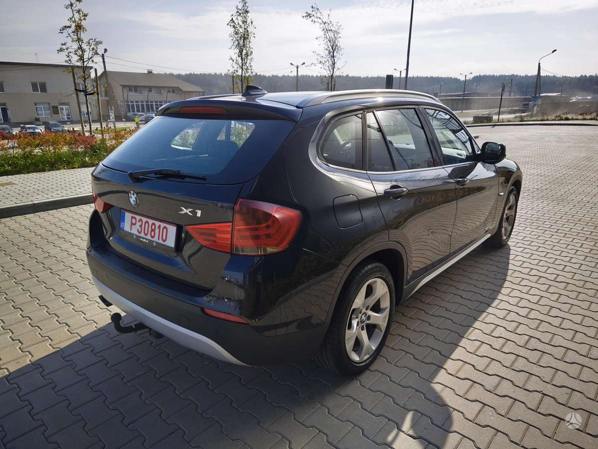 BMW X1, mpv / minivan