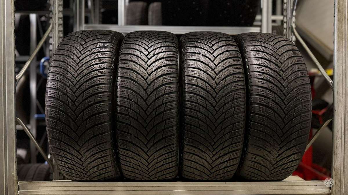 Firestone WinterHawk 4, winter 205/55 R17