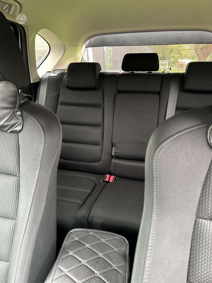 Mazda CX-5, 2.2 l., off-road / crossover