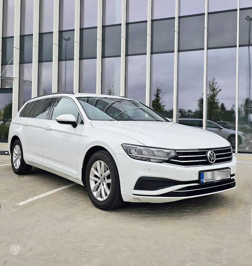 Volkswagen Passat - 1