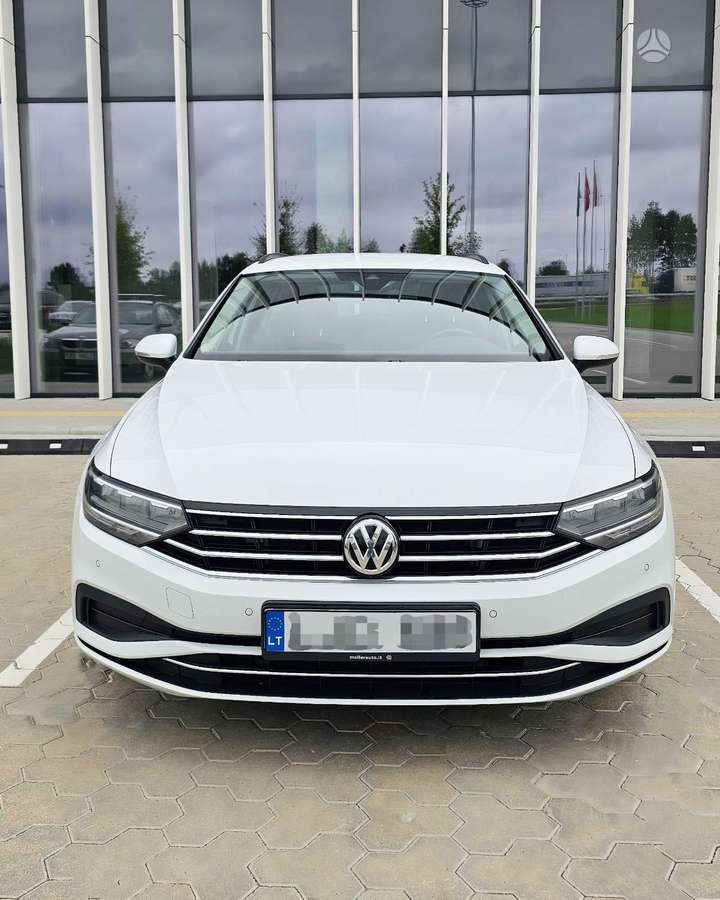 Volkswagen Passat - 2