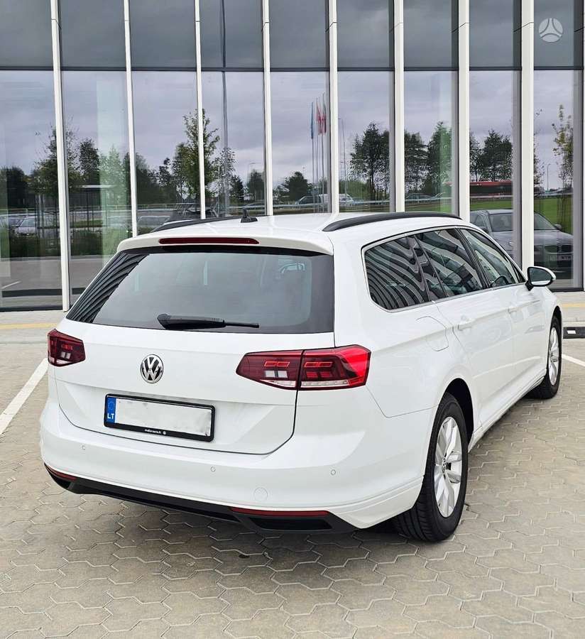 Volkswagen Passat - 6