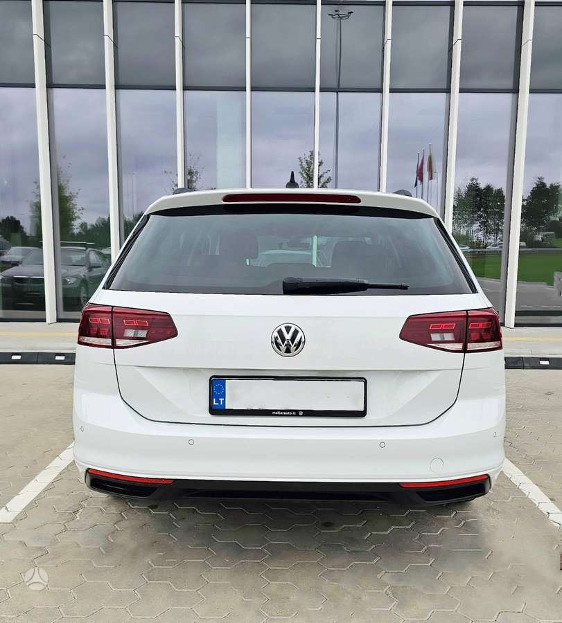 Volkswagen Passat - 7