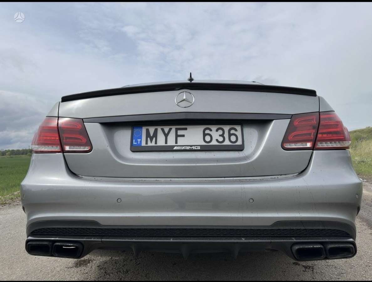 Mercedes-Benz E350 - 3