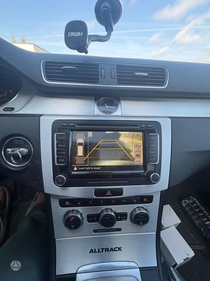 Volkswagen Passat Alltrack - 11