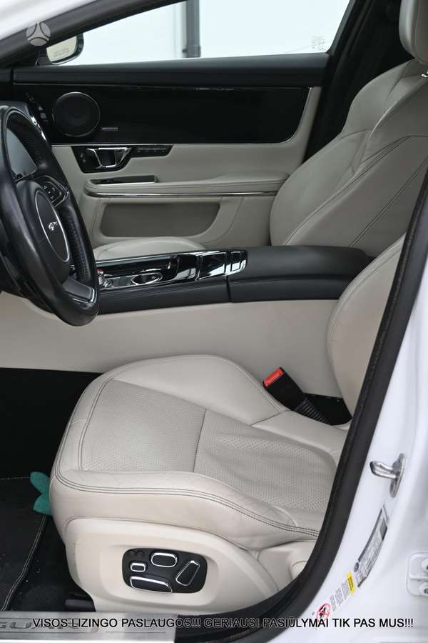 Jaguar XJ, 3.0 l., Седан