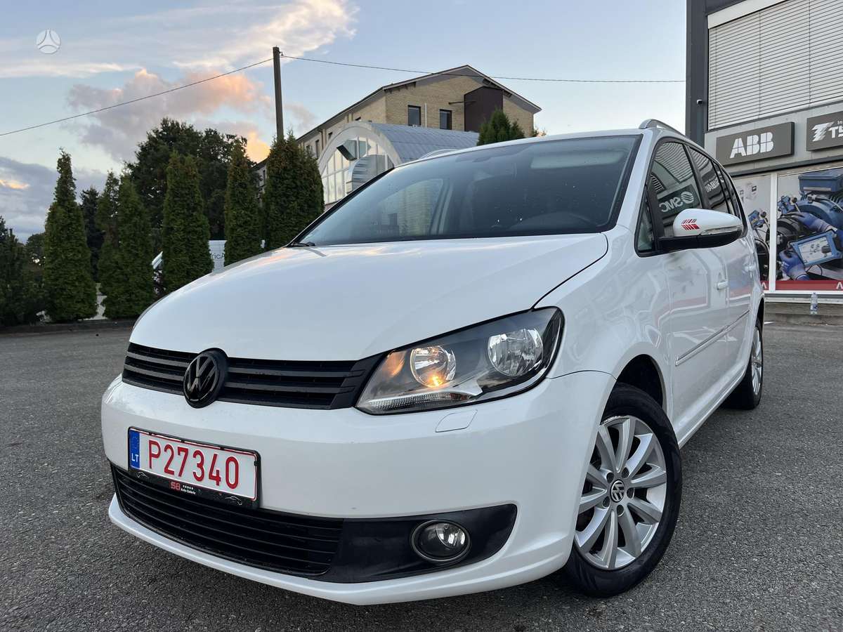 Volkswagen Touran - 1